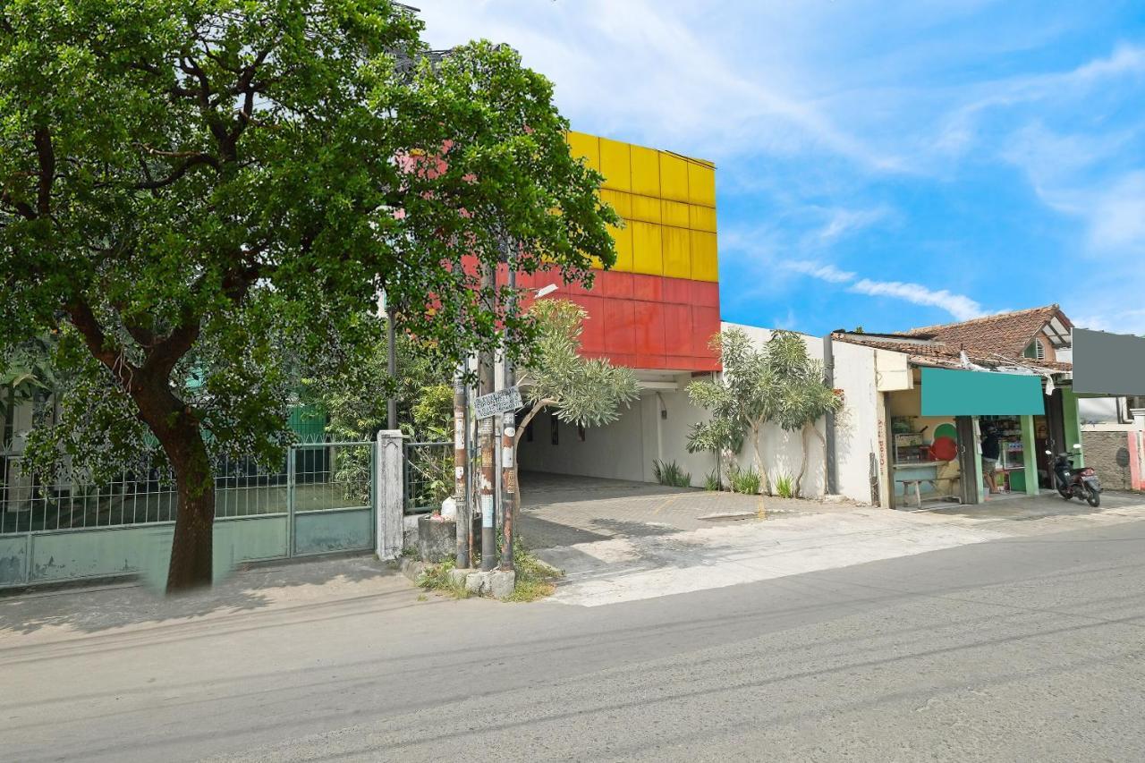 Oyo 91453 Hotel Srikandi Gejayan Maguwo Zewnętrze zdjęcie