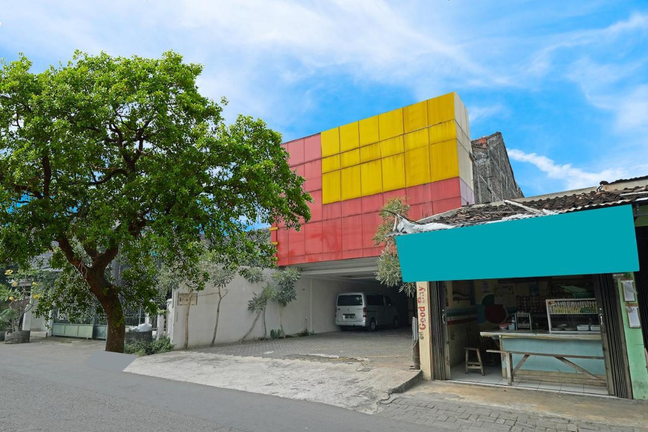 Oyo 91453 Hotel Srikandi Gejayan Maguwo Zewnętrze zdjęcie